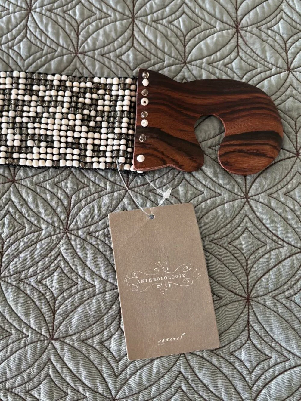Gorgeous glass beaded stretchy belt.